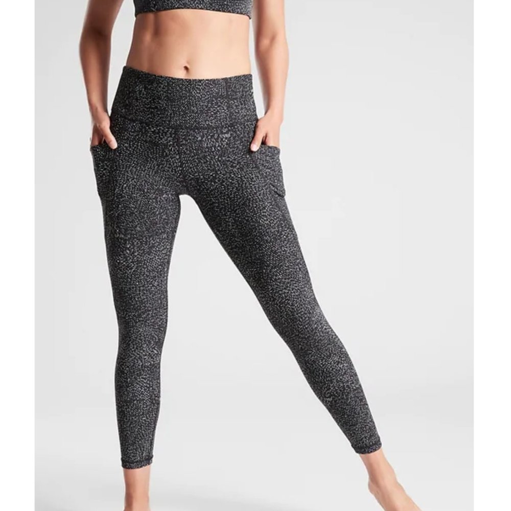 ATHLETA SALUTATION STASH RAINWATER TIGHTS